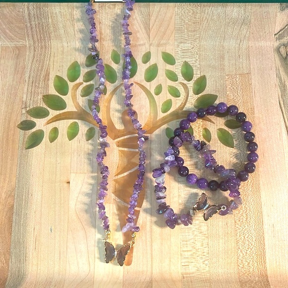 Hand Crafted Jewelry - Butterfly Crackle Amethyst Pendant Necklace and Bracelet Set